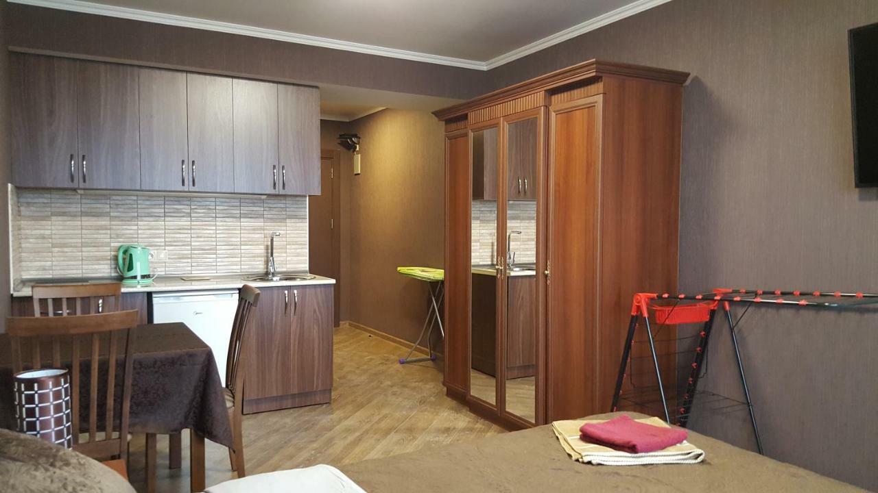 Mimino Apartment Deluxe First Line Batum Dış mekan fotoğraf