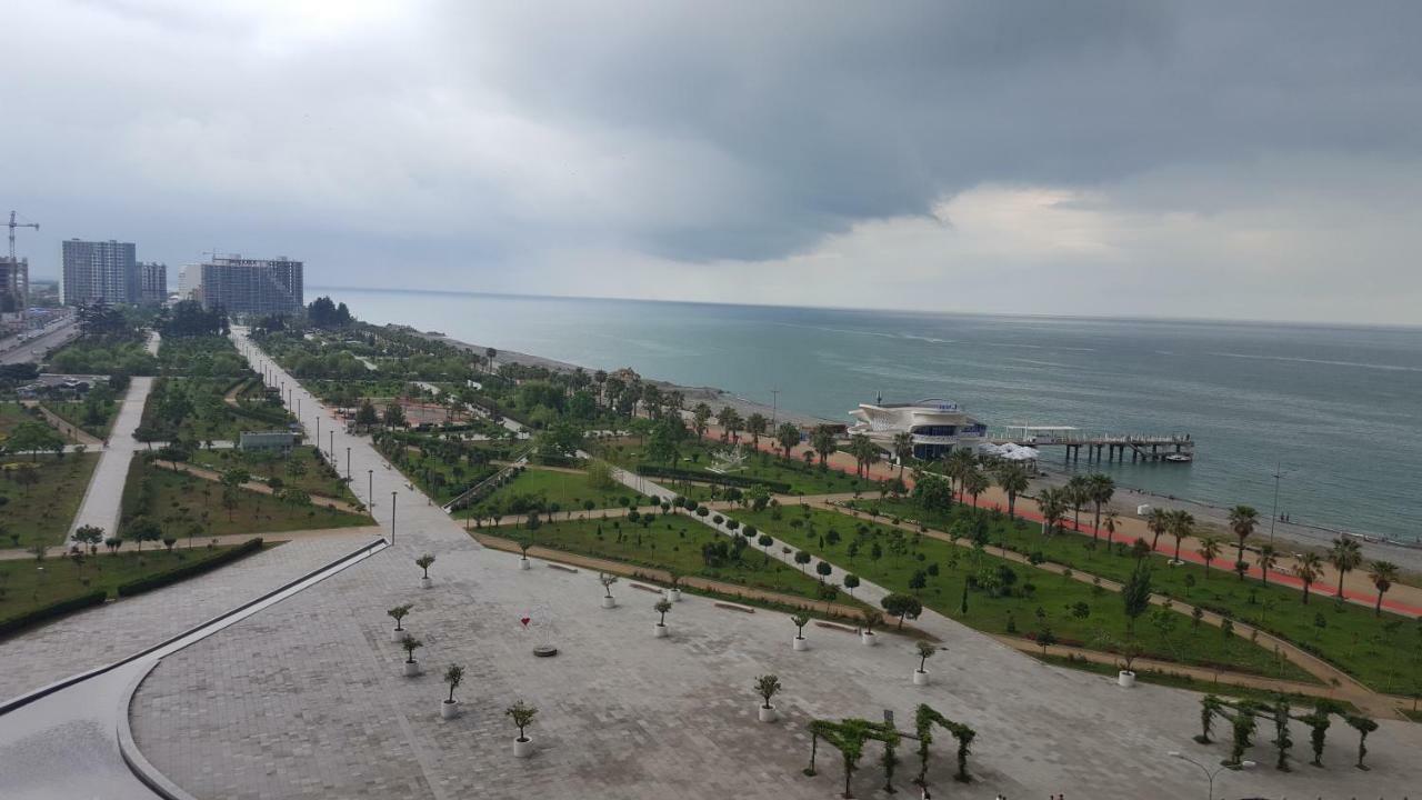 Mimino Apartment Deluxe First Line Batum Dış mekan fotoğraf